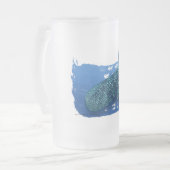 深いのジンベイザメはビールのジョッキを曇らしました フロストグラスビールジョッキ (正面左)