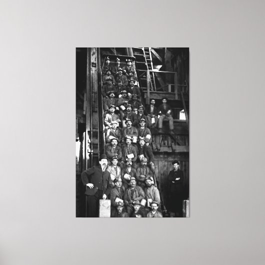 深いの地雷が1900年に降下する準備 キャンバスプリント (正面)