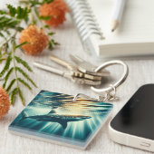 深いの青い海と日光の中でサメ キーホルダー (正面右)