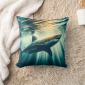 深いの青い海と日光の中でサメ クッション (ブランケット)