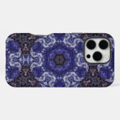 深いインディゴの渦巻き曼荼羅と流れる模様 iPhoneケース (裏面横)