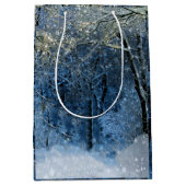 深いウッズウィンターワンダーランドマジカル抱き枕 ミディアムペーパーバッグ (正面)