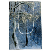 深いウッズウィンターワンダーランドマジカル抱き枕 ミディアムペーパーバッグ (裏面)