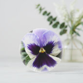 深いパープルオンホワイトパンジー 招待状 (スタンド正面)