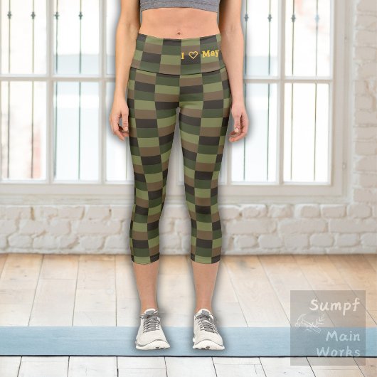 深いフォレストの色と黄色の組み合わせ カプリレギンス