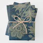 深いブルーとライト金ゴールドの花 ラッピングペーパーシート (インサイチュ)