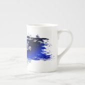 深いブルーメタリック絵を描ストロークの名前の追加 ボーンチャイナマグカップ (右)