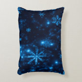 深いブルー&ブライト雪片ポリエステルピロー アクセントクッション (正面(垂直))