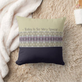 深いプラムピンクベージュとライトグレーモダン クッション (ブランケット)