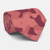 深いマルーン迷彩柄インソフトレッドと埃っぽいバラ ネクタイ (ロール)