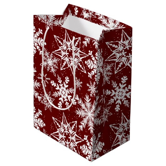 深いレッドウィンターワンダーランドスノーフレークパターン ミディアムペーパーバッグ (裏面アングル)