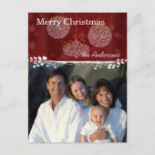 深いレッド&ホワイトオーナメントファミリークリスマスフォト シーズンポストカード (正面)
