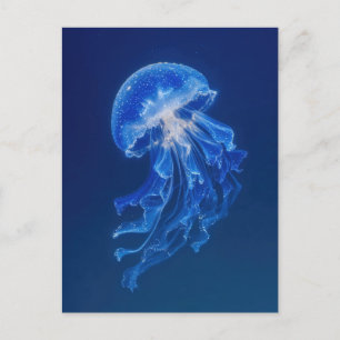 深い星空の夜の海で輝く青いクラゲ ポストカード