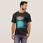 深い水と黄色い満月 Tシャツ (正面フル)