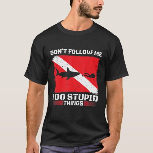 深い水中シュノーケラースキューバダイビングシュノーケリング Tシャツ (正面)