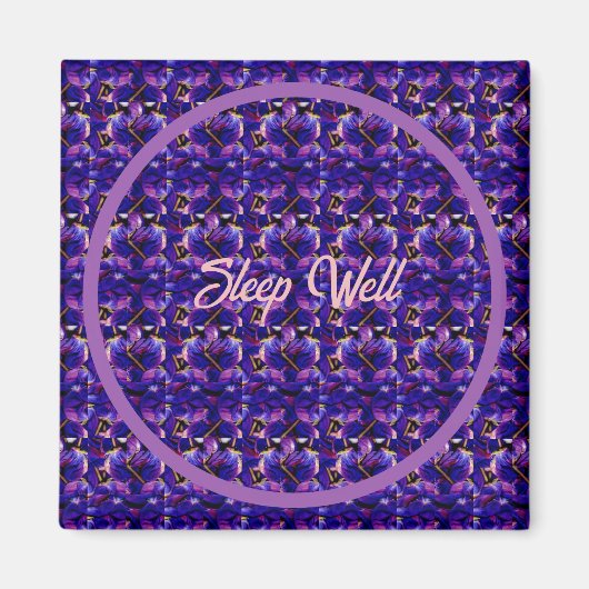 深い紫色のルパンの花が閉まる マグネット (正面)