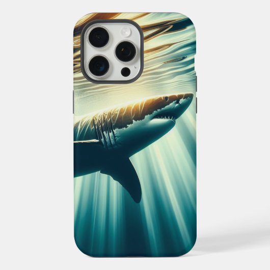 深い青い海と太陽光にいるサメ iPhoneケース (裏面)