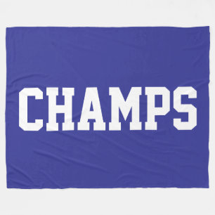 深い青色の背景に白い文字でCHAMPSが大胆にプリント フリースブランケット