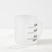 深刻なコーヒー酒飲みのためのおもしろいなコーヒー・マグ フロストグラスマグカップ (正面右)
