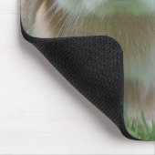 深刻なバニー写真 マウスパッド (コーナー)