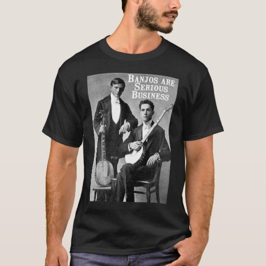 深刻な実業家の暗く短い袖のTシャツ Tシャツ (正面)