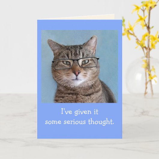 深刻考えるな猫誕生日 カード (黄色い花)