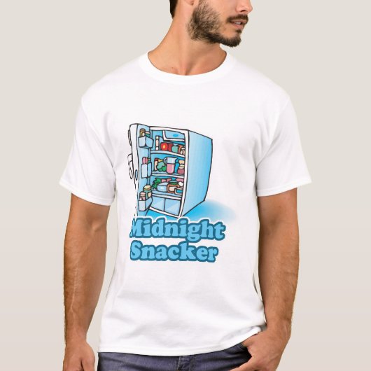 深夜のスナッカーが冷蔵庫を開ける Tシャツ (正面)