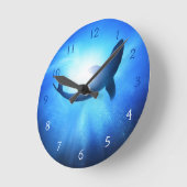 深海の鮫のシルエット ラウンド壁時計 (傾斜)