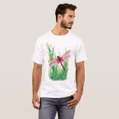 深紅のトンボ 緑の草 Tシャツ (正面フル)