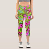 深紅の花が咲く美しい緑のワイゲラ カプリレギンス (正面)