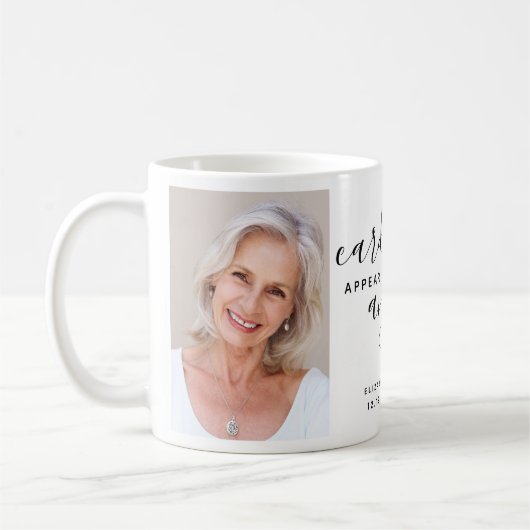 深紅色は天使が写真の近くにいるときに現れる コーヒーマグカップ (左)