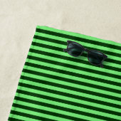 深緑色及び薄緑のストライプかラインパターン ビーチタオル (インサイチュ)