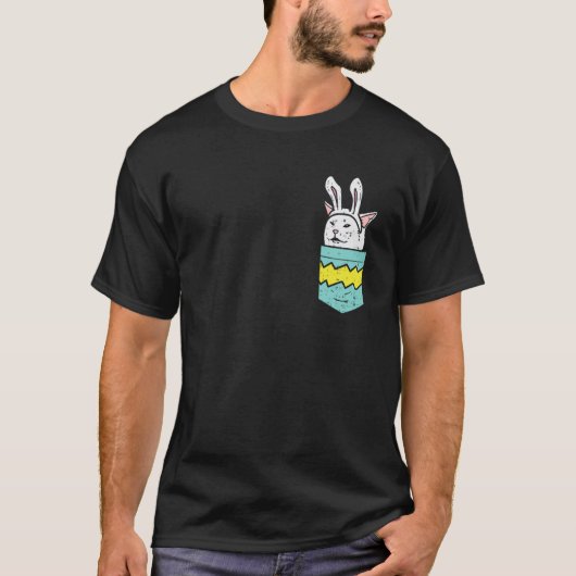 混乱した猫 ウサギ 兎の耳 ポケット ミーム イースター Tシャツ (正面)