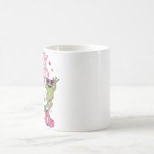 混乱を引き起こす途中で コーヒーマグカップ (中央)