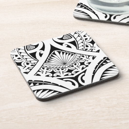 混合されたポリネシアのマオリの種族の入れ墨のココナッツ葉 コースター (左側)