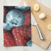 混合された果実の(ブルーベリーおよびラズベリー)デザイン キッチンタオル (四つ折り)