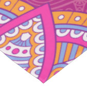 混合ピンクの繰り返しパターンのマンダラ テーブルクロス (アングル)