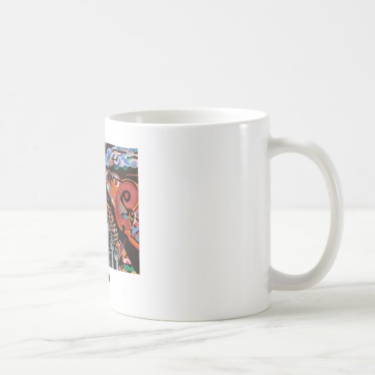 混沌の中に立ち上がる コーヒーマグカップ (右)