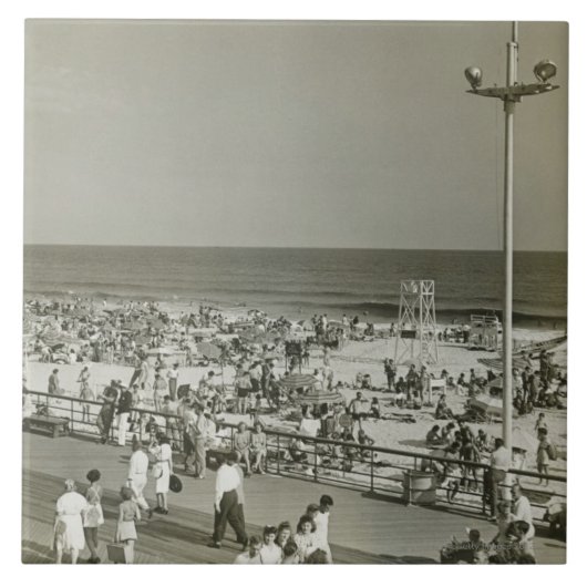 混雑させたビーチ タイル (正面)
