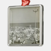 混雑させたビーチ メタルオーナメント (左)