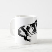 清潔なインクで描かれた不動の仔犬 コーヒーマグカップ (正面左)