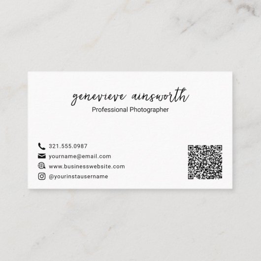 清潔なブラック＆ホワイトのQRコード モダン ロイヤリティカード (裏面)