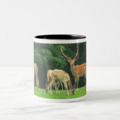 清算に立っているSikaのシカ ツートーンマグカップ (中央)