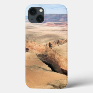 渓谷の渓谷 iPhone 13ケース