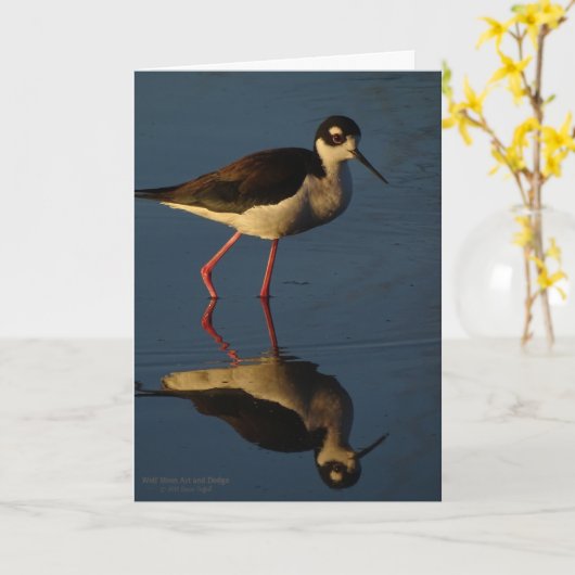 渡る鳥の黒ネックの支柱の水鳥の浜鳥 カード (黄色い花)