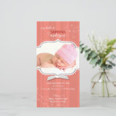 渦巻きストライプ型のベビーガール写真誕生のお知らせ 案内状 (スタンド正面)