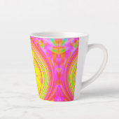 渦巻き上の黄色のひまわりサイケデリック花 カフェラテマグ (右)