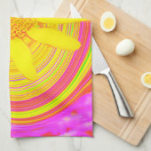 渦巻き上の黄色のひまわりサイケデリック花 キッチンタオル (四つ折り)