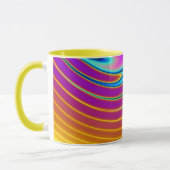 渦巻く液体ガラス(1)の白熱［赤熱］光を放つな黄色及びバイオレット マグカップ (左)