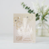 渦巻エレガントきシャンデリアのヴィンテージ結婚式rsvp インビテーションポストカード (スタンド正面)